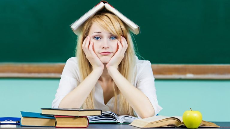 Yetişkinlerde Dikkat Eksikliği ve Hiperaktivite Bozukluğu 9 Yetişkinlerde Dikkat Eksikliği ve Hiperaktivite Bozukluğu