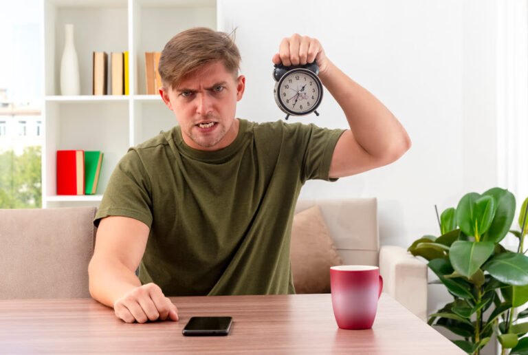 Hayatta Kalma Modu: Sürekli Alarm Hâlinde Olmak Neyi Gösterir?