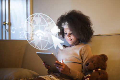 Dijital Dünyada Zihinsel Sağlığı Korumak: Online Hayatın Akışında Kendinizi Nasıl Koruyabilirsiniz? 1 Online dünyada kendini korumak